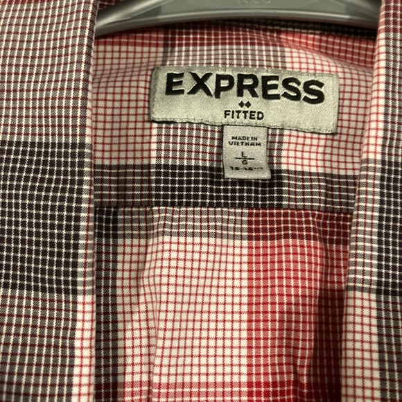 Express Fitted Button Down - Picture 2 of 4